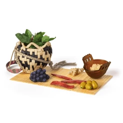 Kaya’s™ Trading Feast & Tule Mat